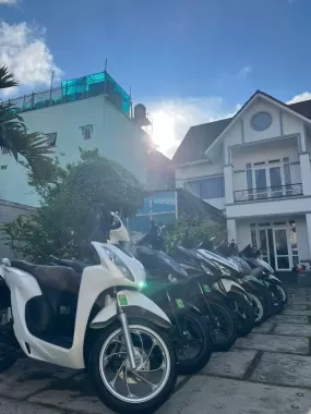 Xe máy Honda Air Blade-Vario màu ngẫu nhiên
