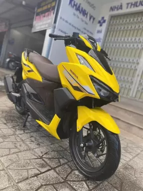 Xe máy Honda Vario màu ngẫu nhiên