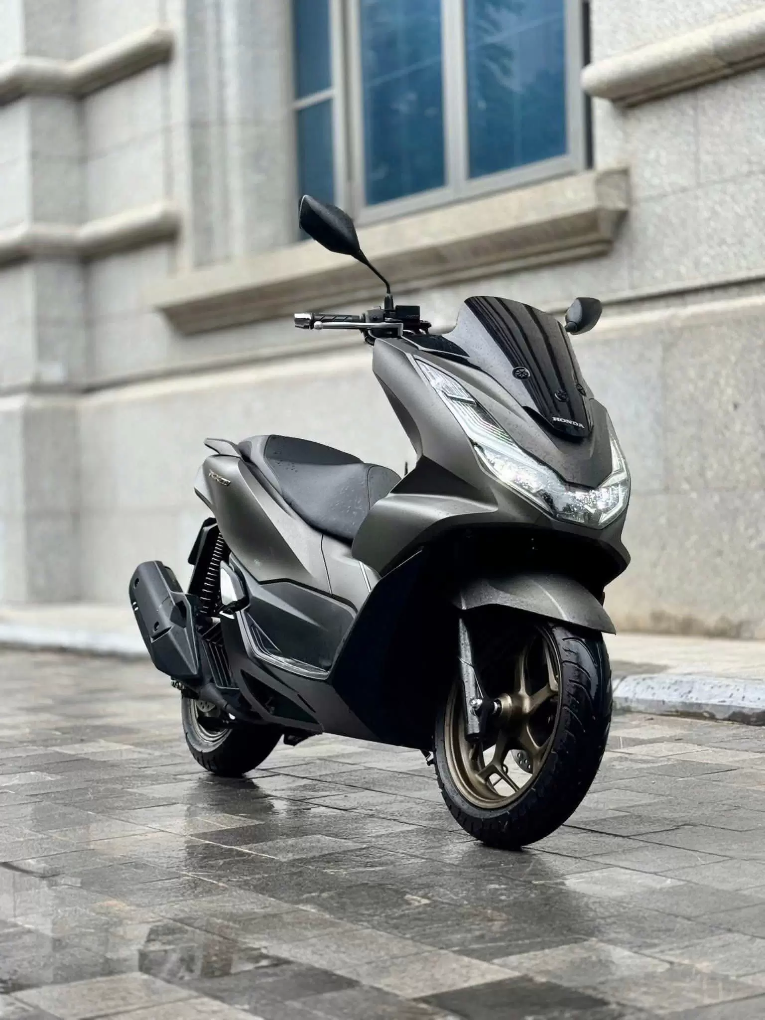 Xe máy Honda PCX màu ngẫu nhiên